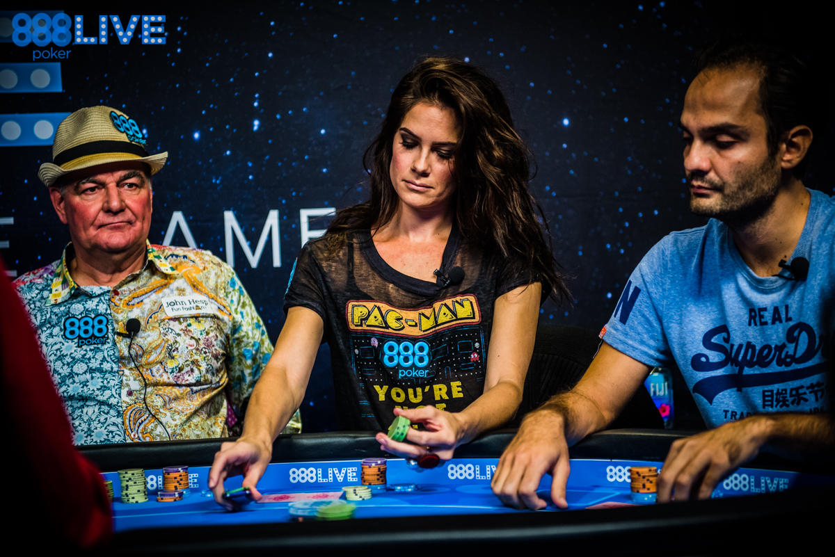 Live Poker